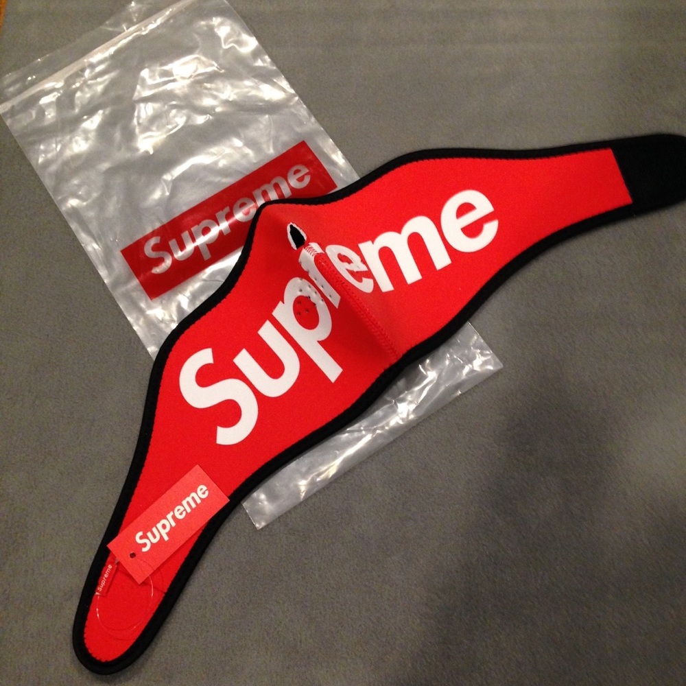 Supreme Neoprene Face Mask Red BAPE